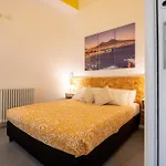 Resta Cu\'Mme Vomero