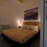 Resta Cu\'Mme Vomero