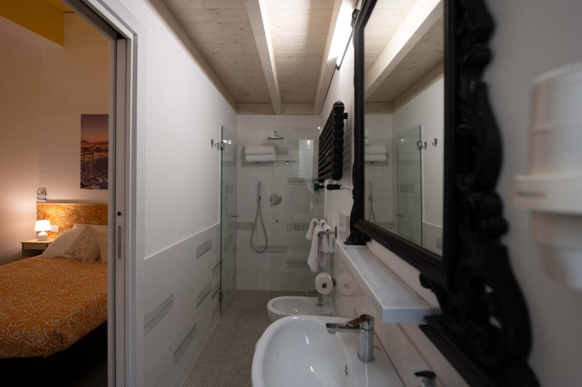 Resta Cu'mme Vomero Guest house Naples