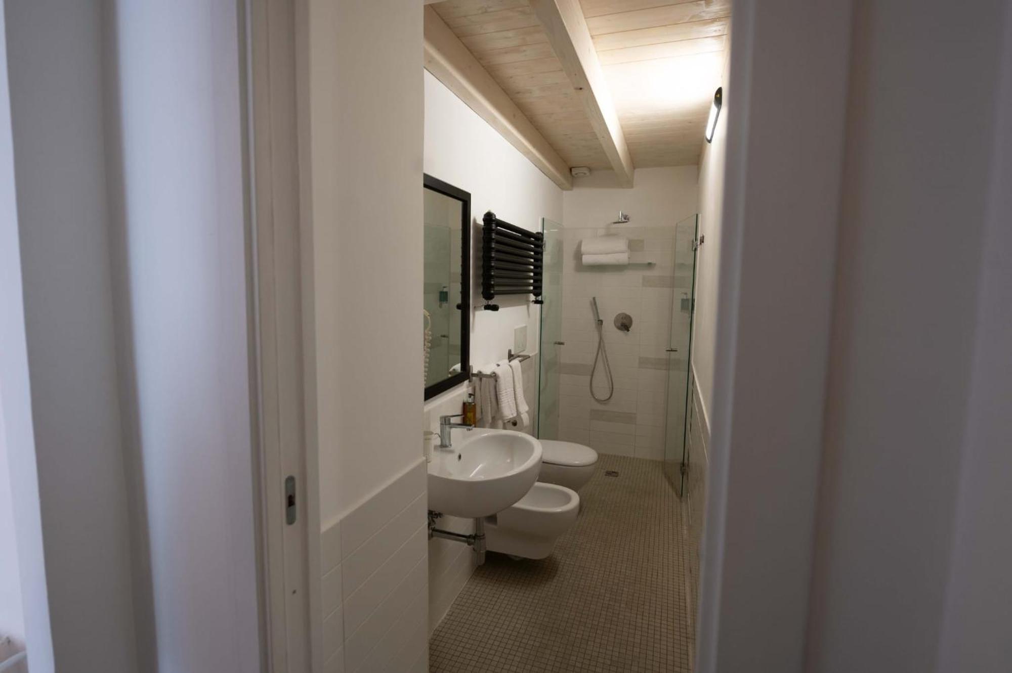 Resta Cu'mme Vomero Guest house