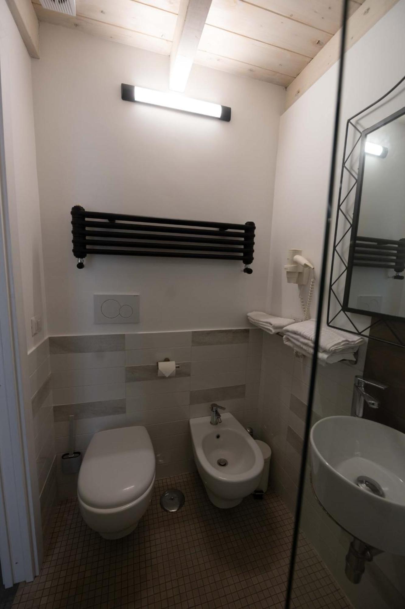Resta Cu'mme Vomero * Naples